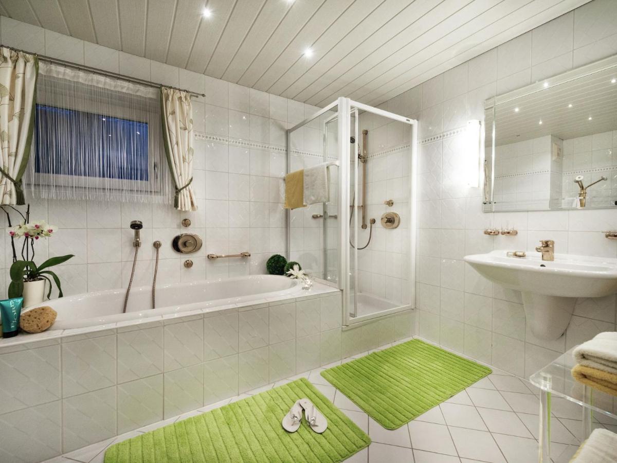 Apartment In Bad Hofgastein With Sauna Exteriör bild